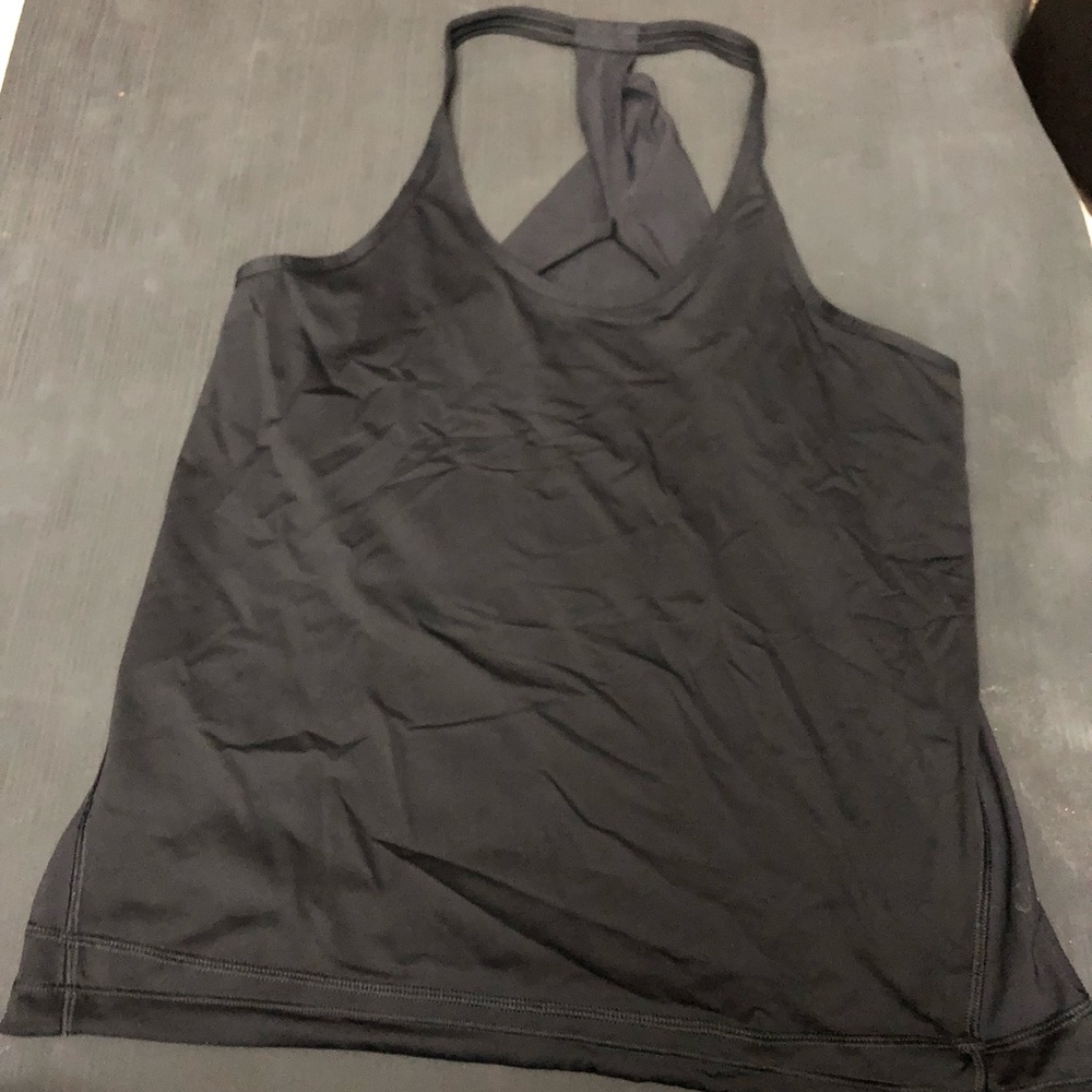Lululemon Black adjustable bottom tank